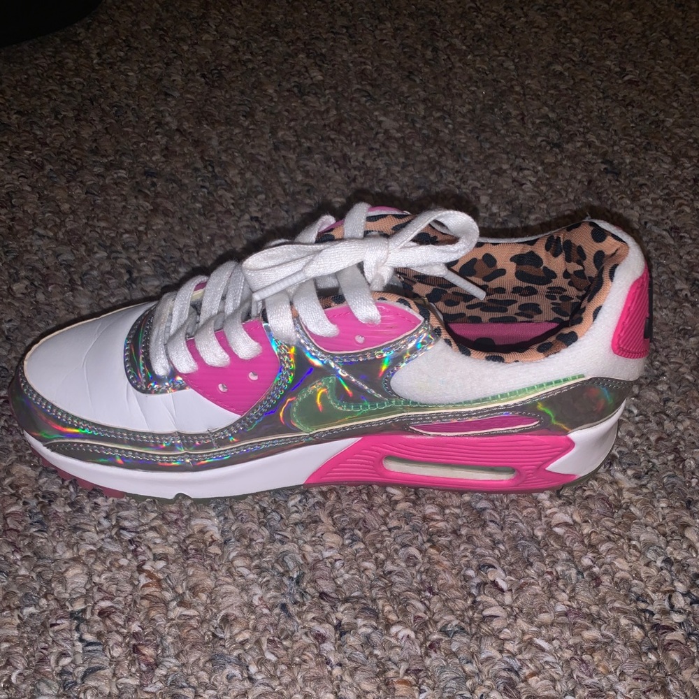 Daisy Leopard Iridescent Air Max 90